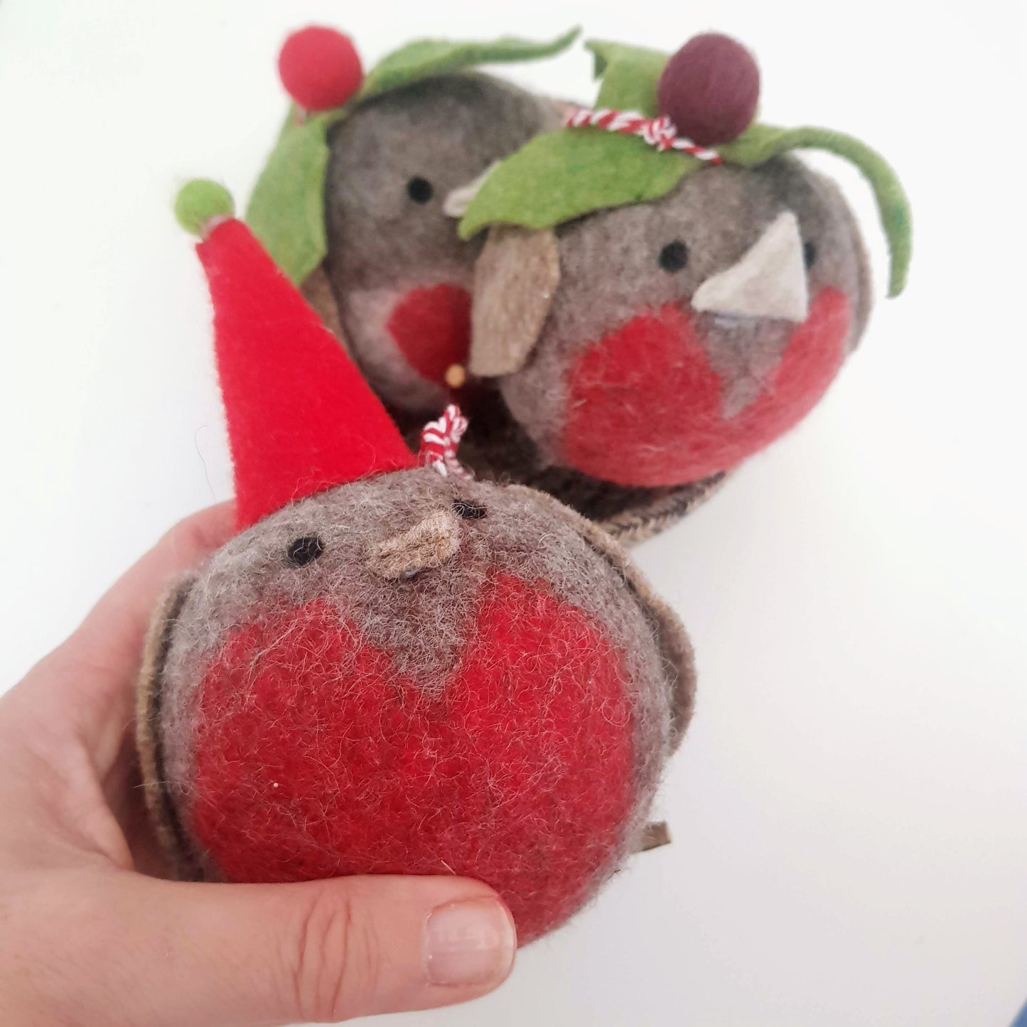 Christmas Theme: Felt a Fat Robin