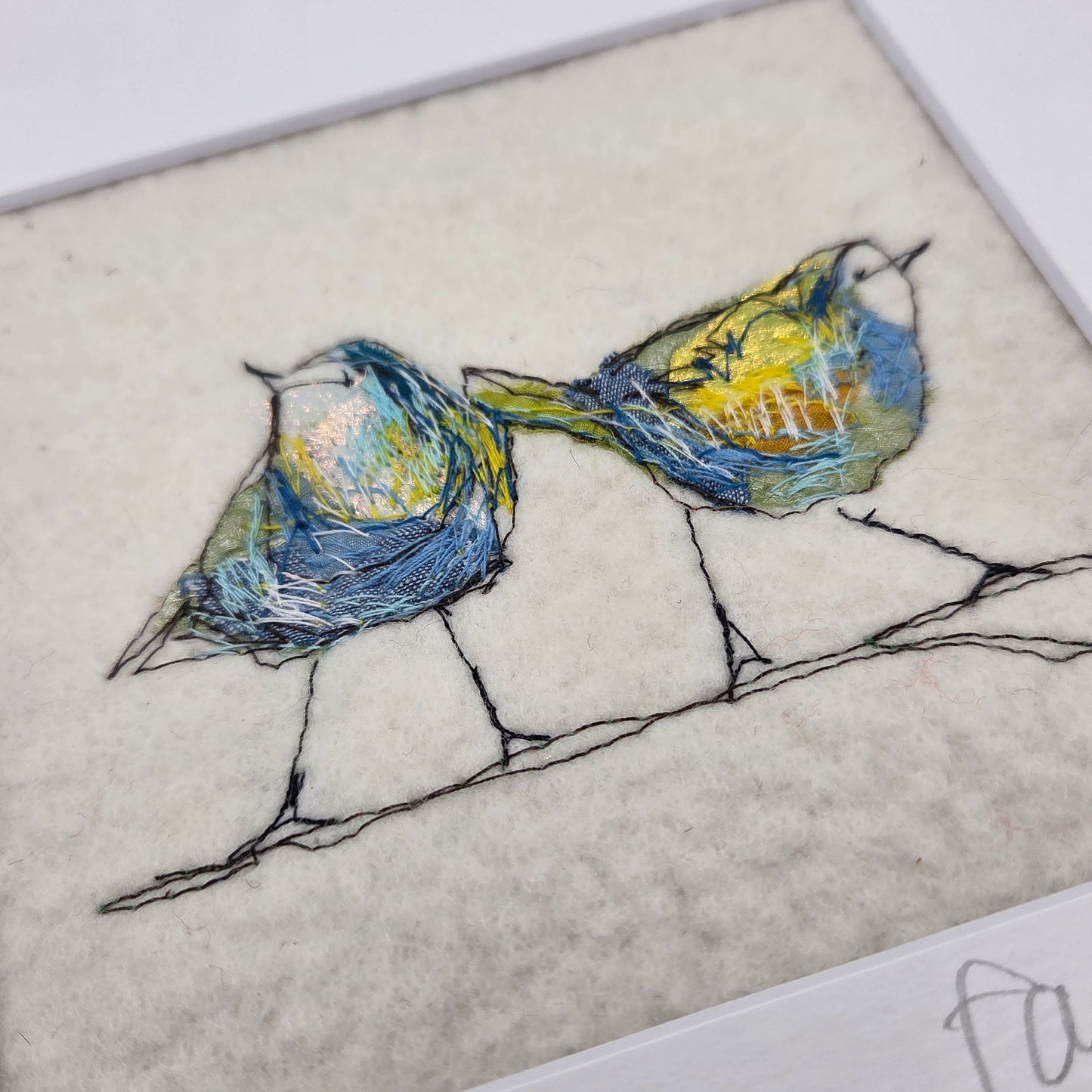EMBROIDERY BLUE BIRDS FREE MOTION
