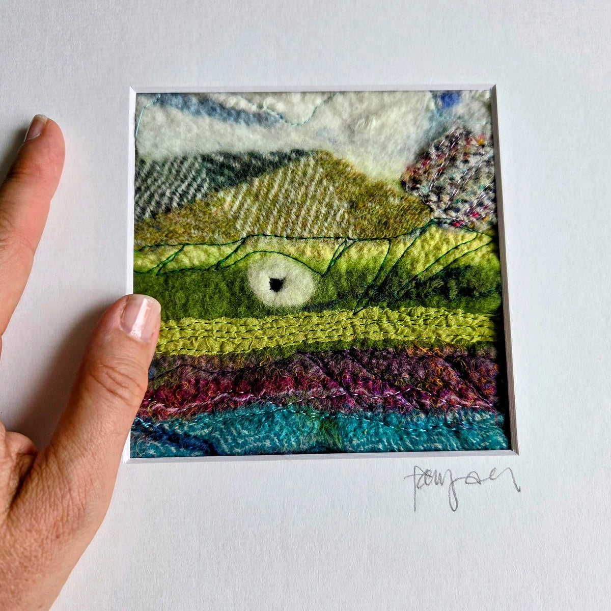 Where mountains meet sea : Irish Textile Landscape